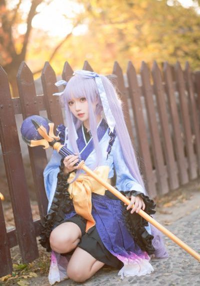 厨房掀起馊裙子挺进