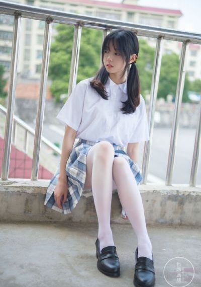 李采潭善良的嫂子