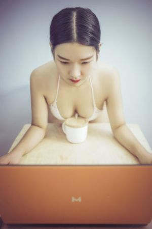 天才眼镜狗国语版