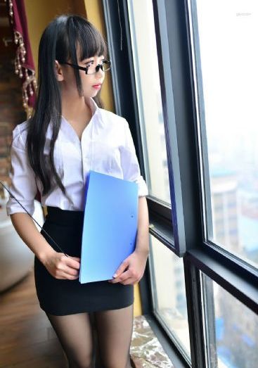 你比星光美丽在线观看完整版免费