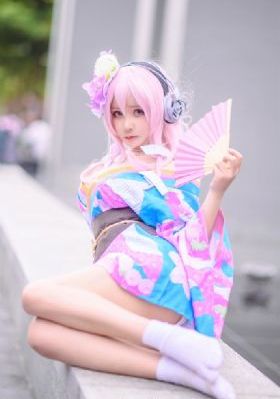 漂亮的保姆在线播放