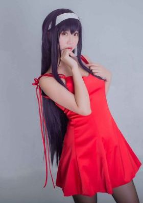 加油站六个瑞典女士